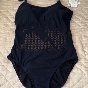 NWT Profile by Gottex Eyelet Cut Pattern Midsection